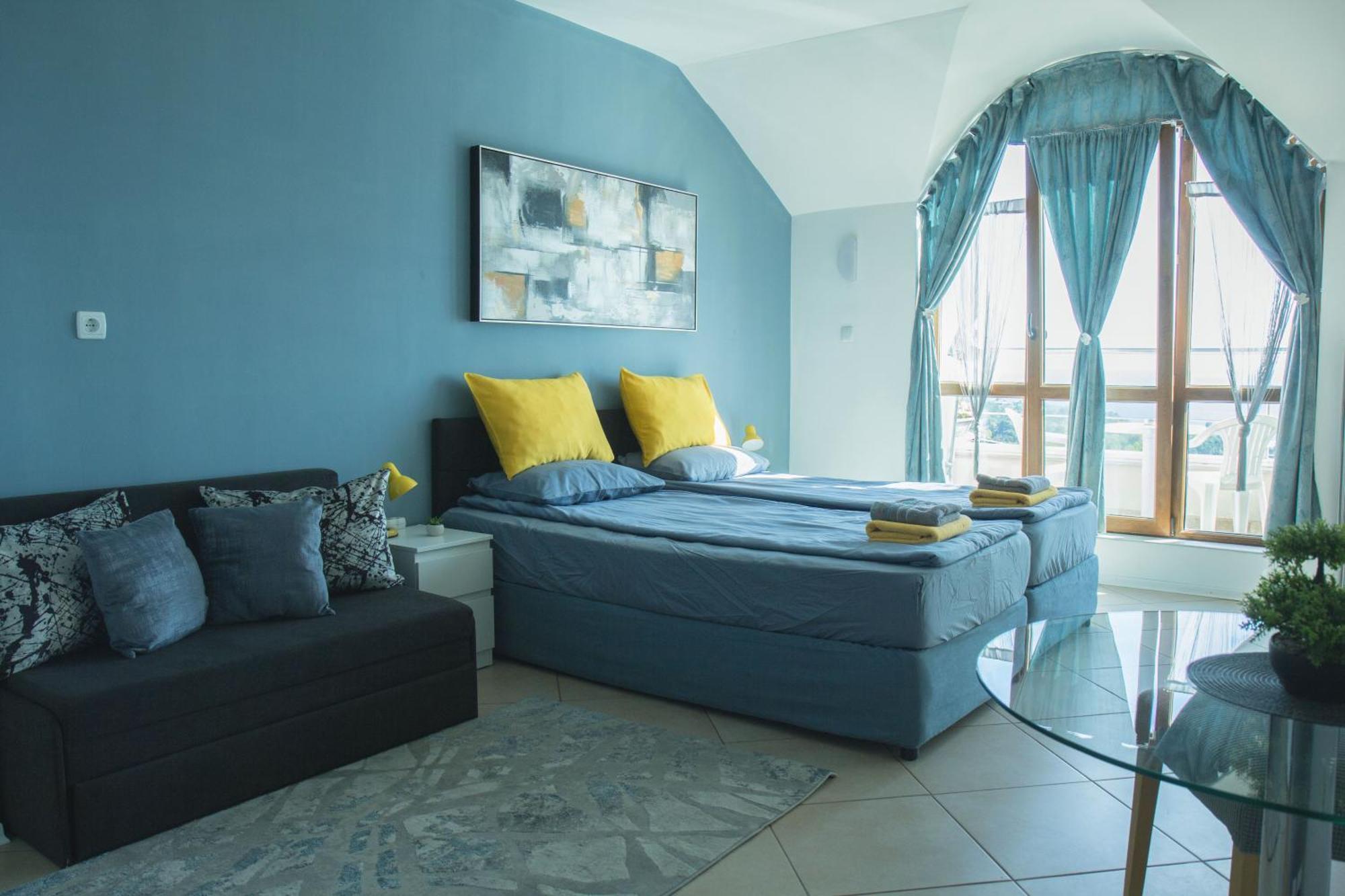 Black Sea Narcissus - Quiet Studio With Amazing Sea View Varna Exterior photo