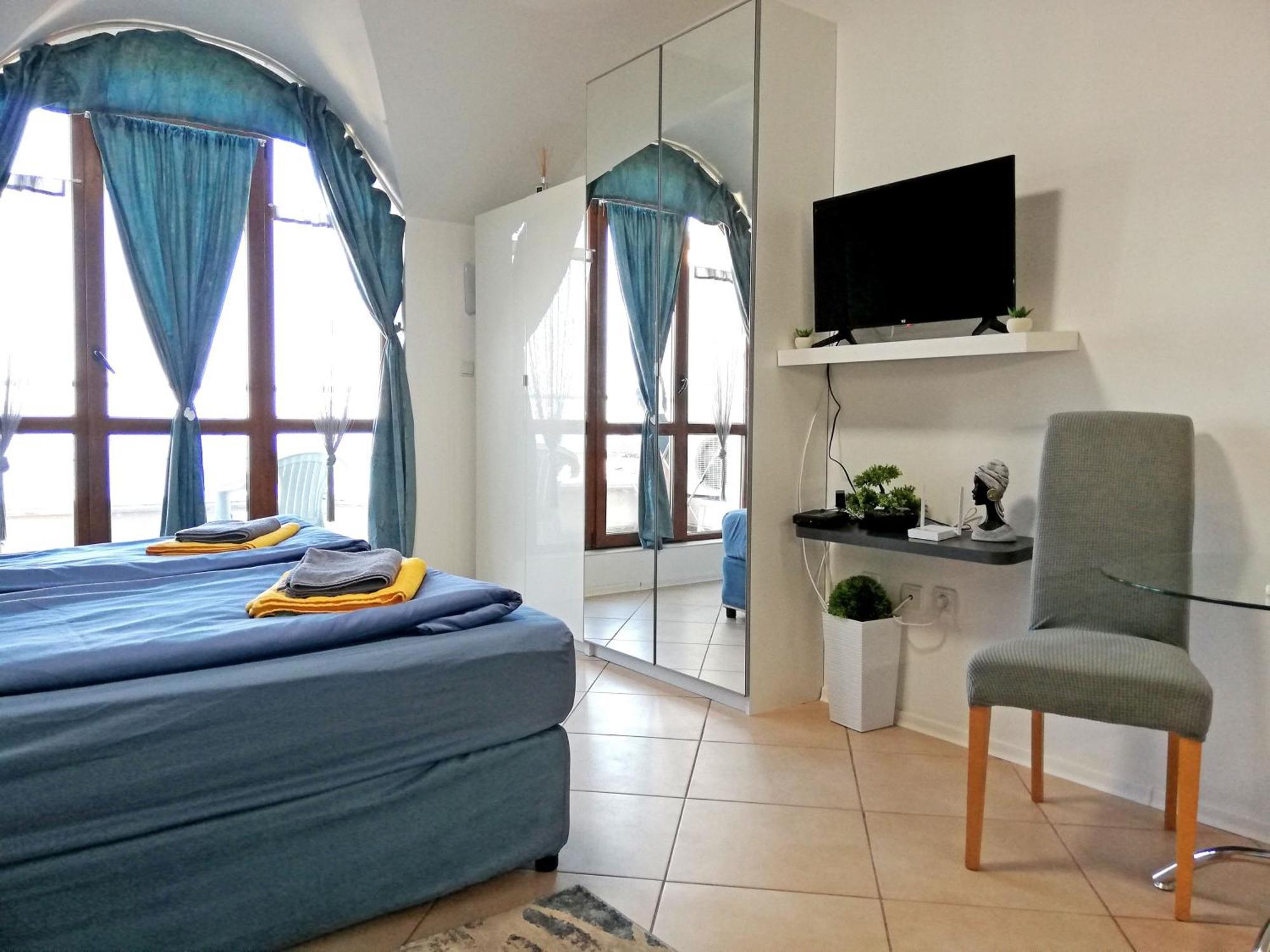 Black Sea Narcissus - Quiet Studio With Amazing Sea View Varna Exterior photo